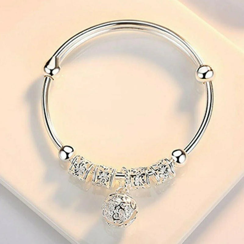 Pulsera chapada en plata con abalorios